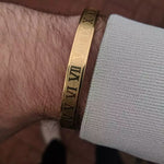 Roman Style Bangle [4 Variants] - Tasseti
